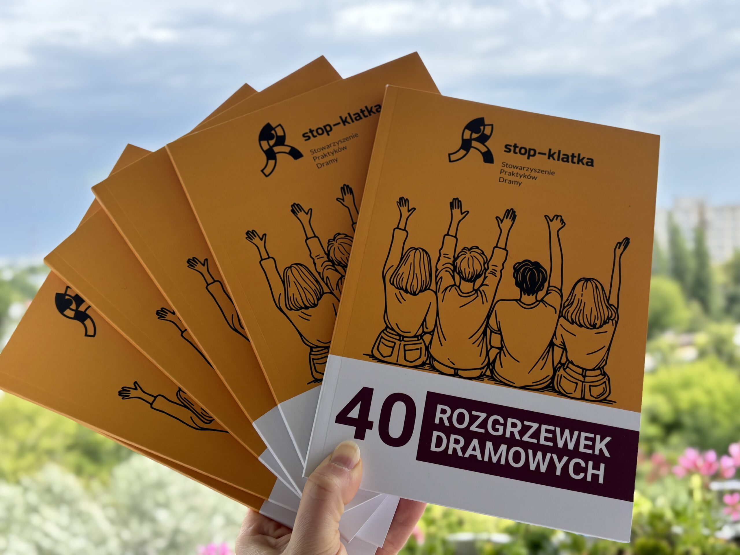Zdjęcie publikacji 40 Rozgrzewek Dramowych w wersji papierowej